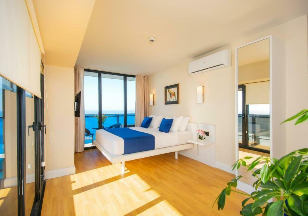 Aparthotel Orbi City Sea View Batumi Exteriér fotografie